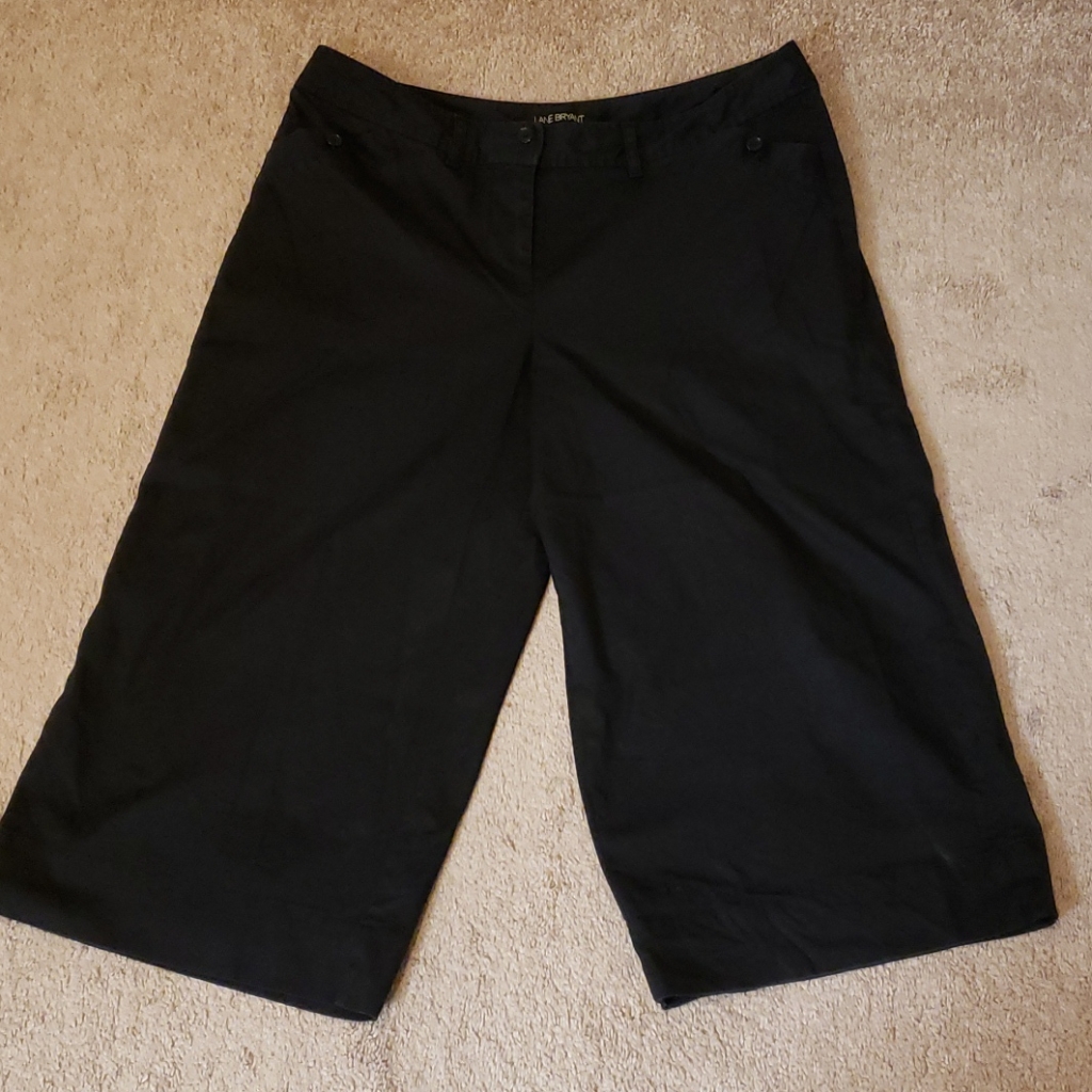 Lane Bryant Women's Black Capris, Size 16